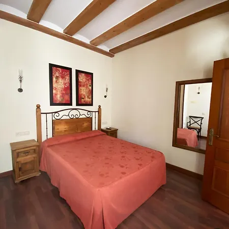 El Rastro - Palacio Duque De Tamames - 3* Ávila