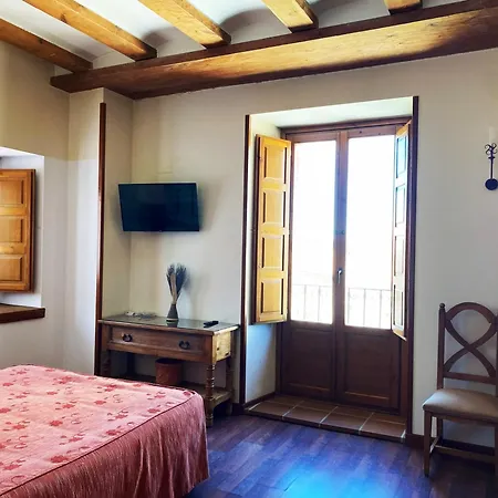 El Rastro - Palacio Duque De Tamames - 3* Ávila