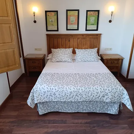 El Rastro - Palacio Duque De Tamames - 3*
