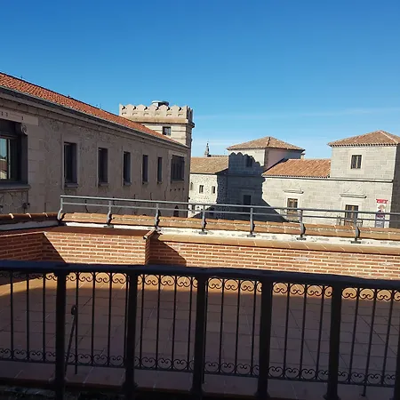 El Rastro - Palacio Duque De Tamames - Hotel