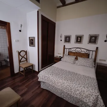 El Rastro - Palacio Duque De Tamames - Hotel 3*
