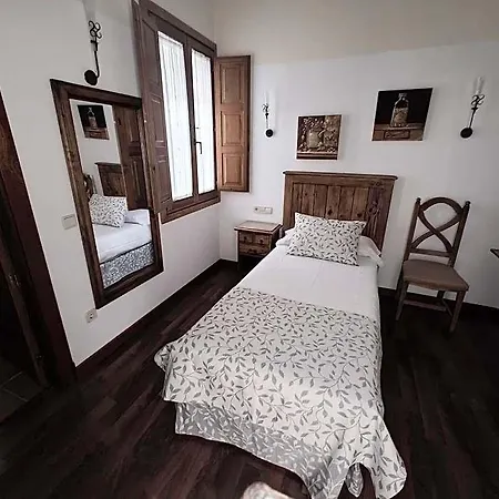 Palacio Duque De Tamames - El Rastro Hotel 3*