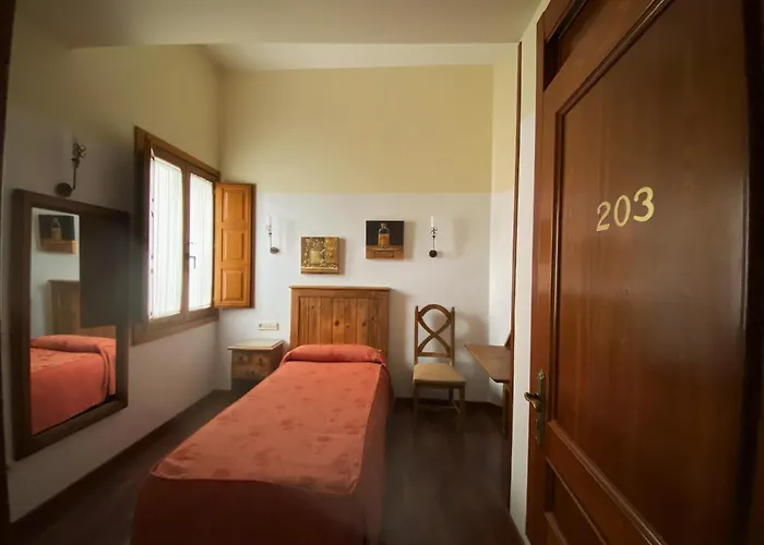 El Rastro - Palacio Duque De Tamames - 3* Ávila