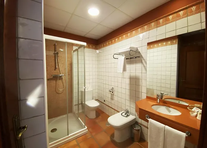 El Rastro - Palacio Duque De Tamames - Hotel 3*