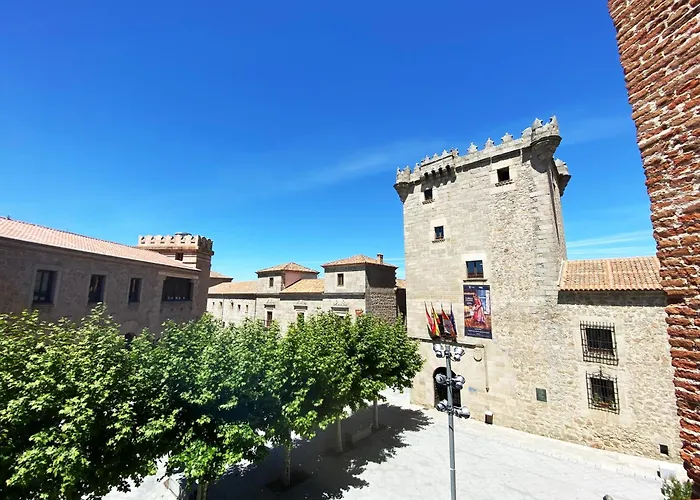 El Rastro - Palacio Duque De Tamames - 호텔 Ávila