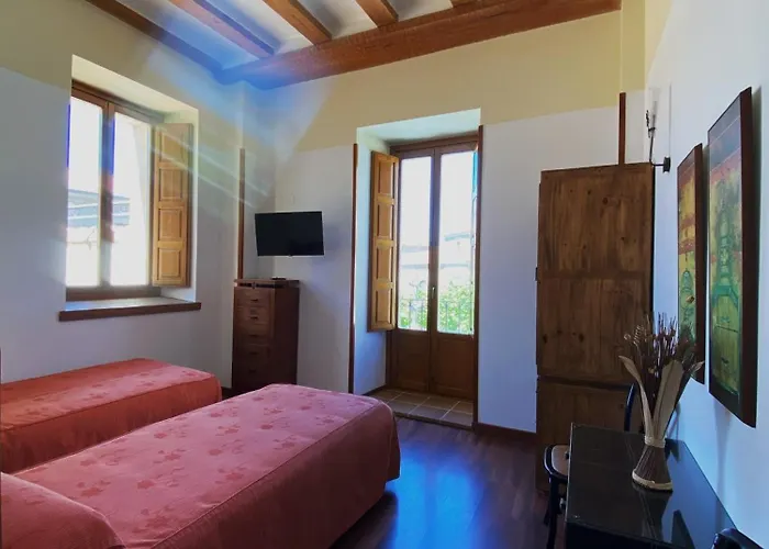 El Rastro - Palacio Duque De Tamames - Авила