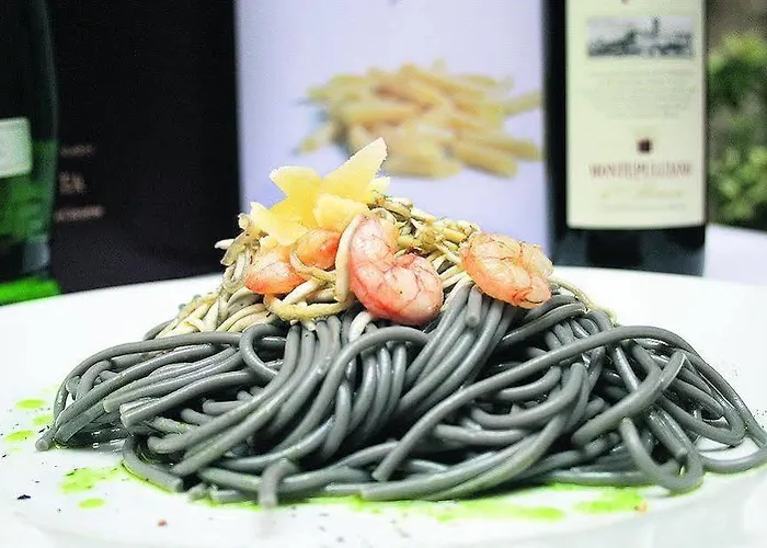 El Rastro - Palacio Duque De Tamames - 3* Ávila